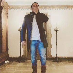 Meet your Posher, Maximo